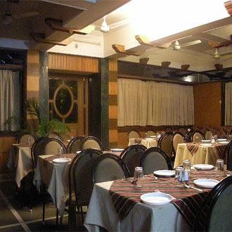 Hotel Sahyadri Алібаґ Екстер'єр фото
